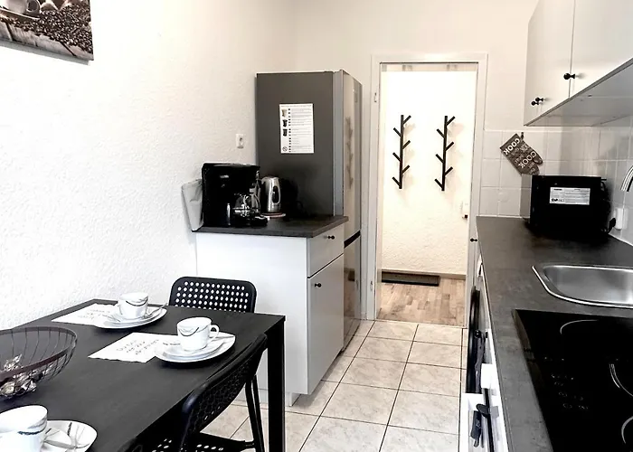 Vaz Vogelheim Monteur-base 3 Zim Mit Highspeed-wlan *