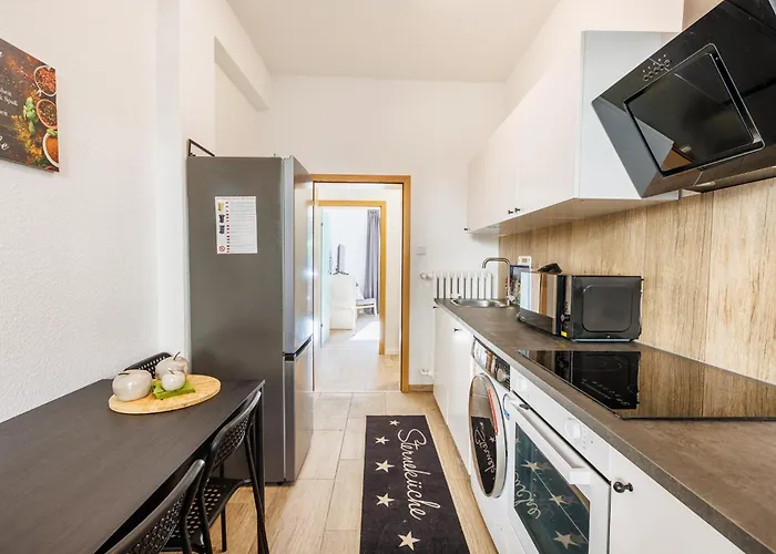 Vaz Vogelheim Monteur-base 3 Zim Mit Highspeed-wlan